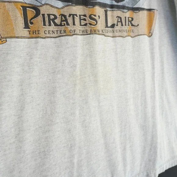 Vintage Pirates Lair Graphic‎ Tee Motorcycle Skull Sword T-Shirt Mens XL - Picture 7 of 9